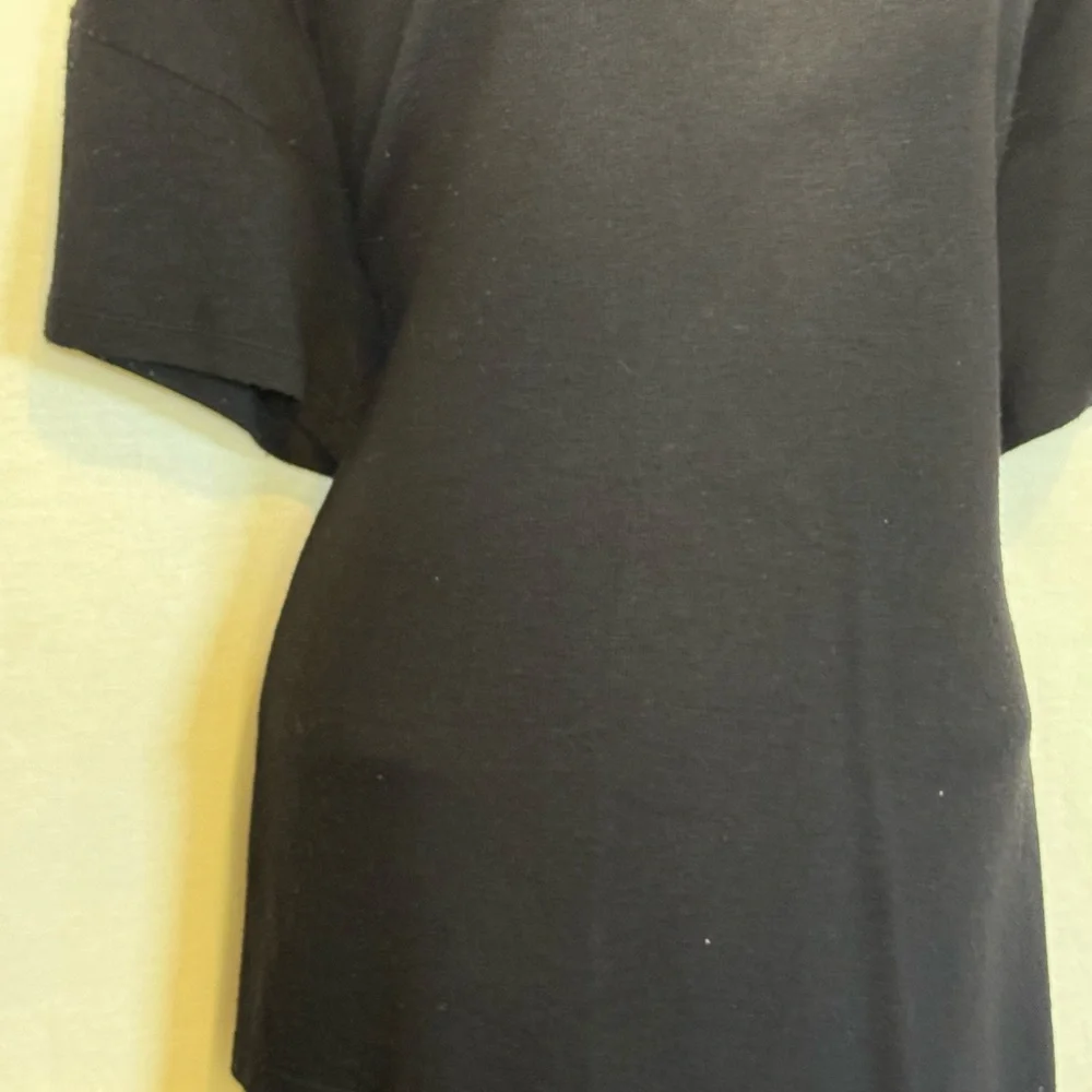 A-130 Donna Karan Sleepwear Black Short Sleeve Pajama Top‎ Size L